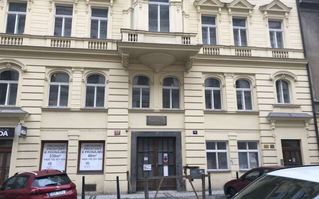 Апарт-отель City Nest вид на фасад