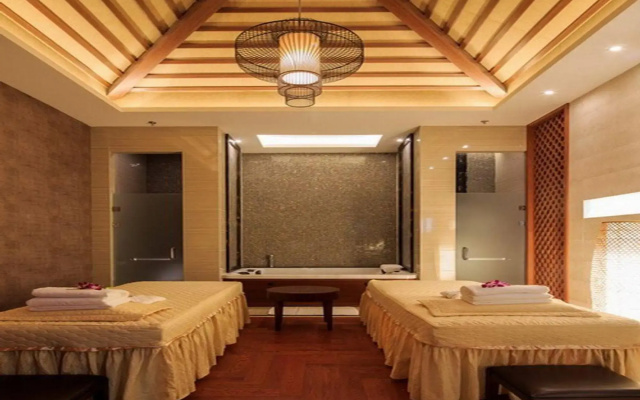 Jianguo Hotspring Hotel