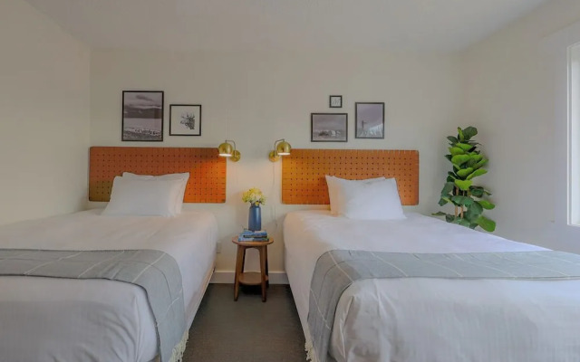 The Moosetide Hotel