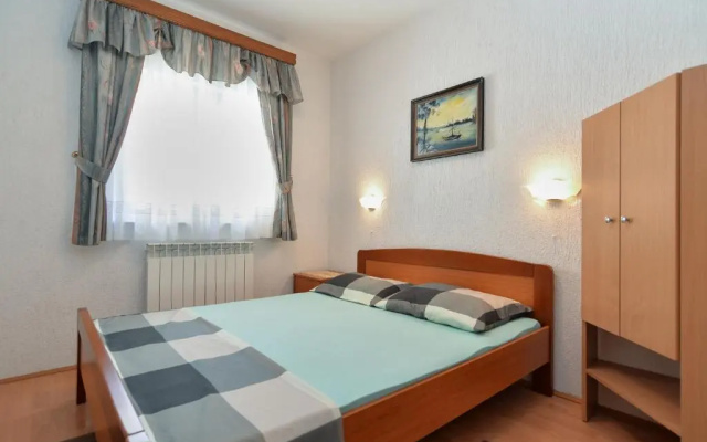 Apartments Vrcevan 811