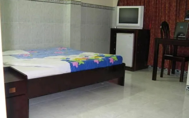 Yen Nhi Hotel