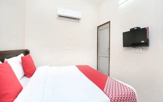 OYO 15620 Hotel Dynasty