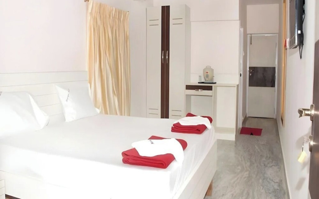 Rayas Executive Homes