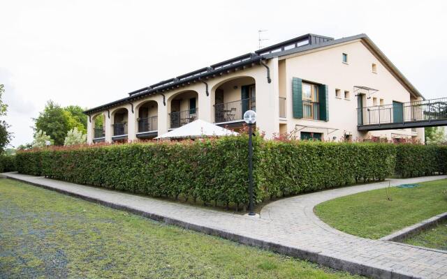 Отель Residence Ca' dei Dogi Италия, Мартеллаго - отзывы, цены и фото номеров - забронировать отель Residence Ca' dei Dogi онлайн вид на фасад