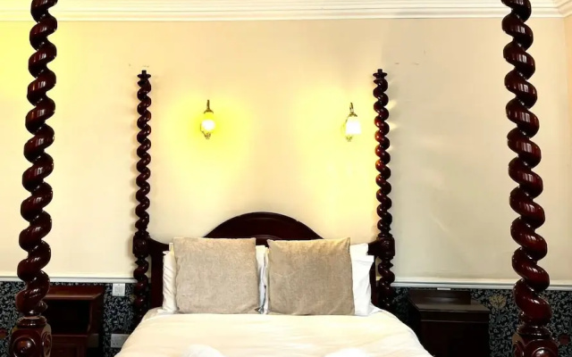 The Lairgate Hotel