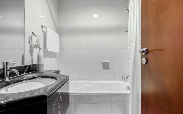 Cosy & Convenient Apt in Downtown Dubai