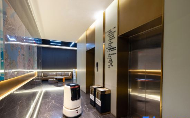 Jinhai International Hotel (Yueyang Tower Pedestrian Street)