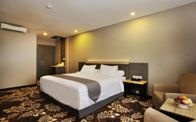 Pyramid Suites