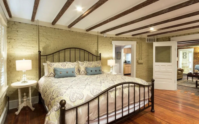 Southern Belle Manor