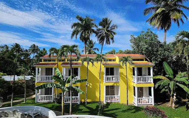 Hotel Grand Village