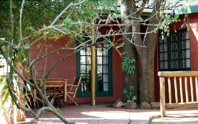 Sand Forest Lodge