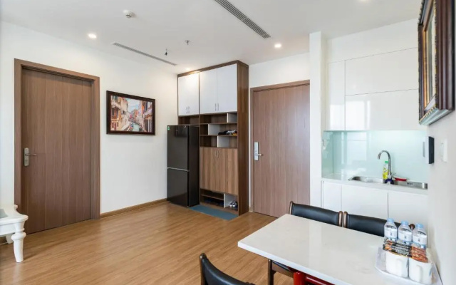Luxury Apartment Vinhomes Skylake