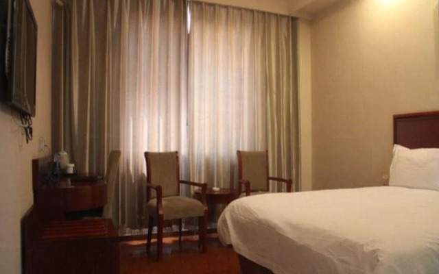 GreenTree Inn Beijing Chaoyang District Xizhihe Coking Plant Subway Station Express Hotel