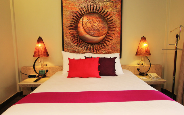 Plaza Gallery Hotel & Boutique