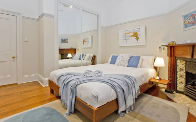 Manly Beachside 2 Bedroom House