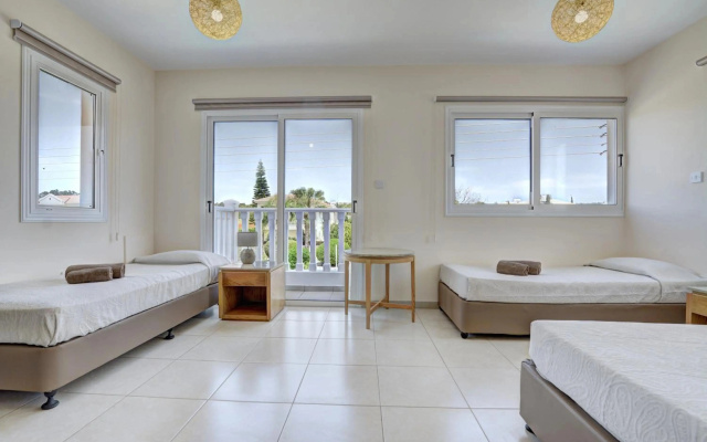Nissi Palms Villa