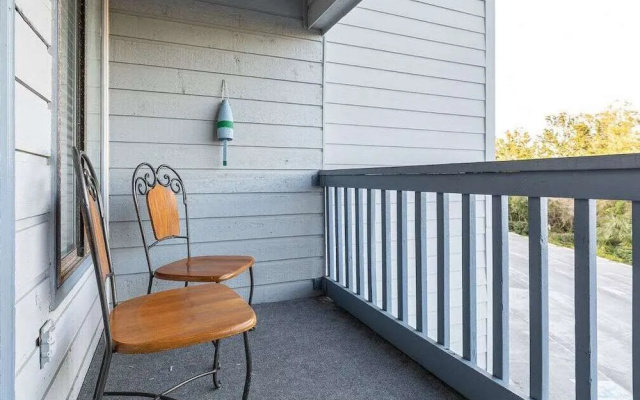 Savannah Beach Racquet Club by Tybee Vacation Rentals