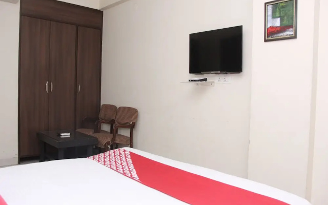 OYO 14427 Hotel RK Palace