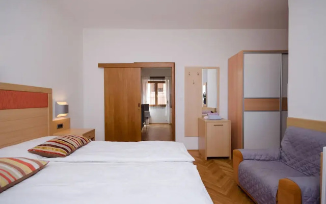 Apartments Mirjana B