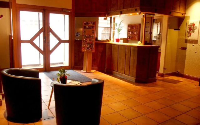 LHostellerie Des Comtes