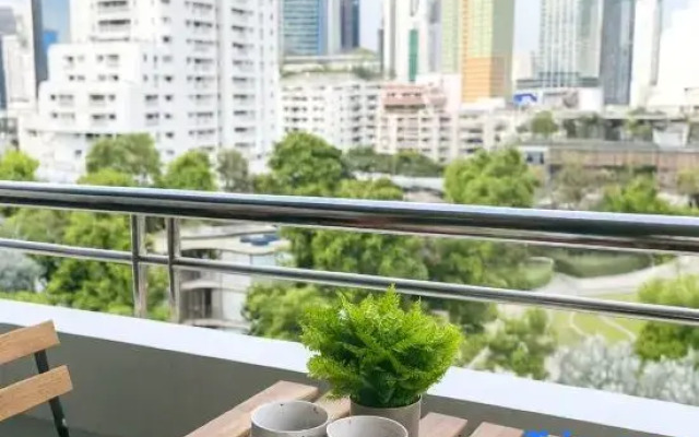 New Renovated 2 Beds Amazing Balcony View Nana BTS 0804