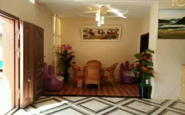 Jiujiulou Apartment