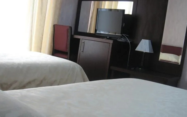 White Dream Hotel