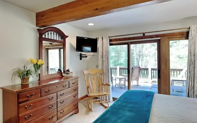 Constantly Cozy by Taylor Made Deep Creek