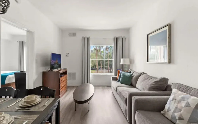 1BR Free Shuttle to Disney Parks
