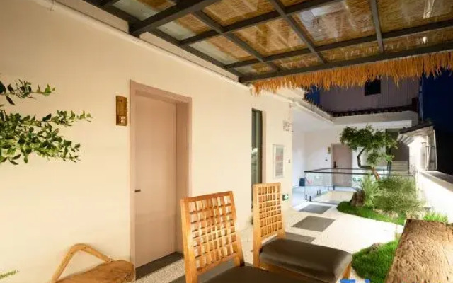Shuishang Boutique Homestay (Jianshui Ancient City Xiaoguihu Branch)