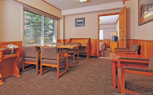 Driftwood Inn