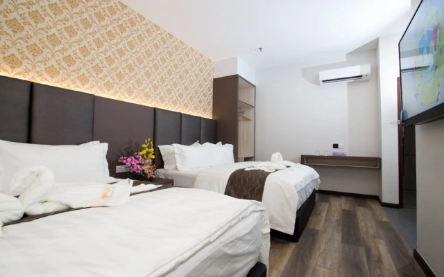 Spring Season Hotel