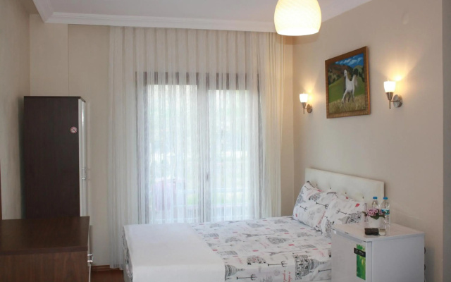 Sapphire Hotel