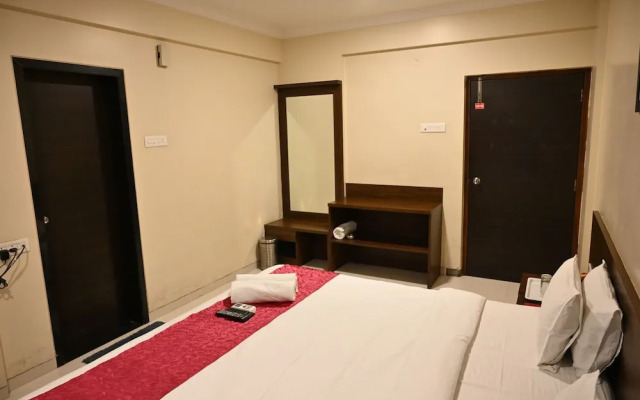 Hotel Kedari Residency