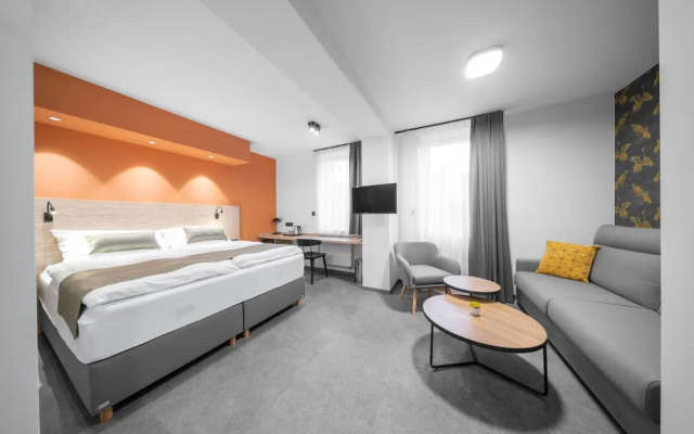 Hotel Diana