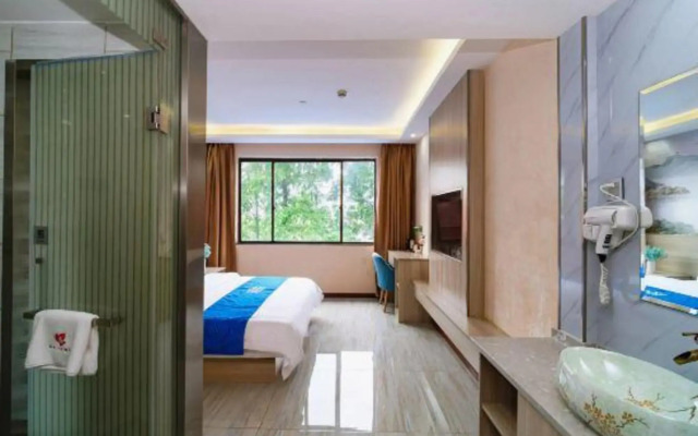 Qingzhu Yuexiang Hotel (Shanghai Fengjing Ancient Town)
