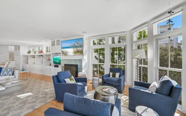30A Beach House - The Flying Pig