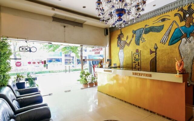 Отель Nida Rooms Suriyawong 703 Business Town Бангкок вид на фасад