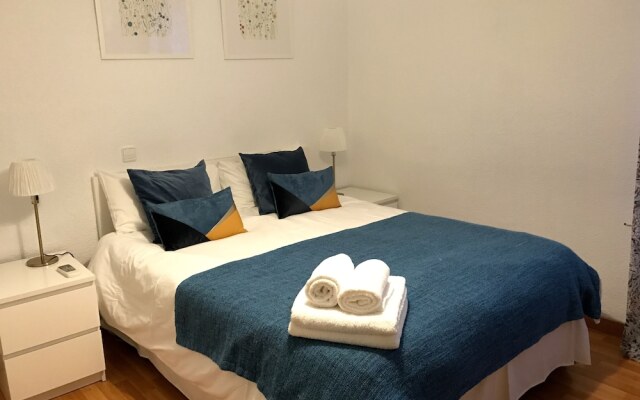 Апартаменты Stay at Home Madrid Apartments I вид на фасад