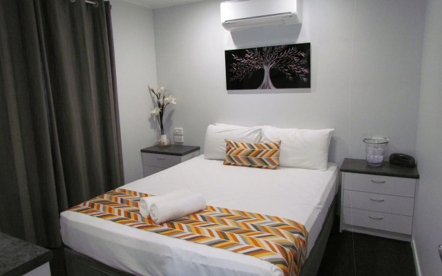 Alex Beach Cabins