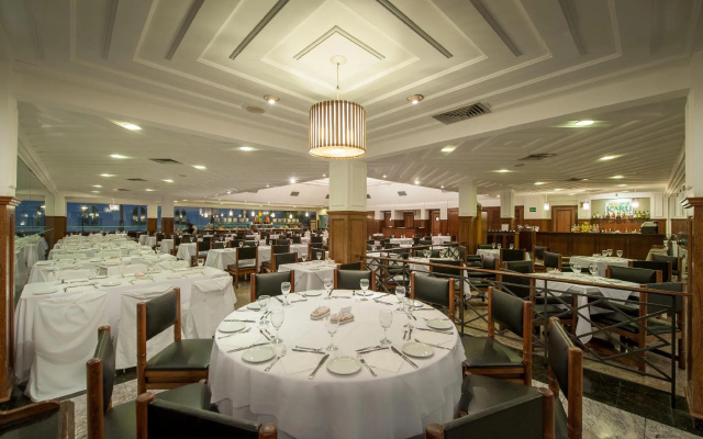 Hotel Tropical Manaus