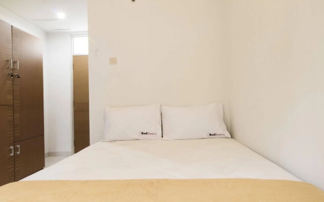RedDoorz Plus near Lippo Karawaci