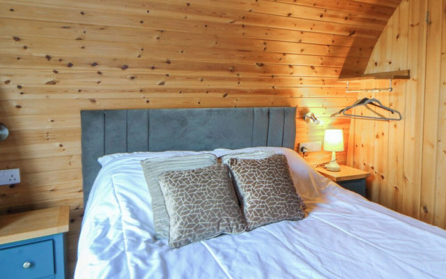 Glamping Pod 4 - Gower