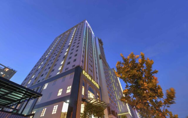 Eden Hotel Danang вид на фасад