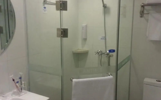 Elan Hotel