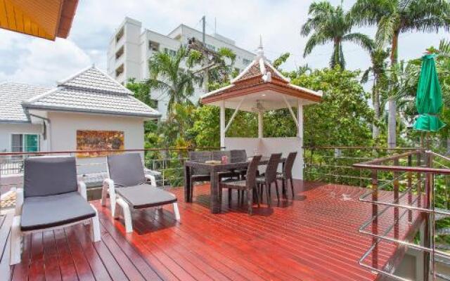 Jomtien Palace Pool Villa By Pattaya Sunny Rentals 1