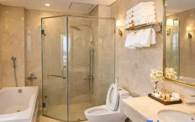 Wild Horse Hotel Hai Tien