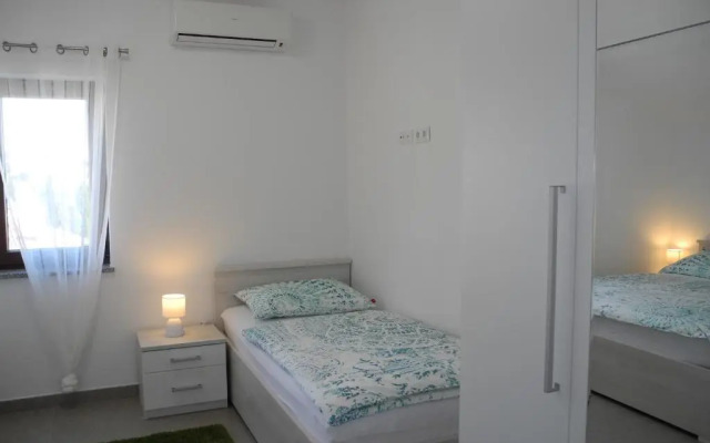 Apartment Anton CK 31 pax