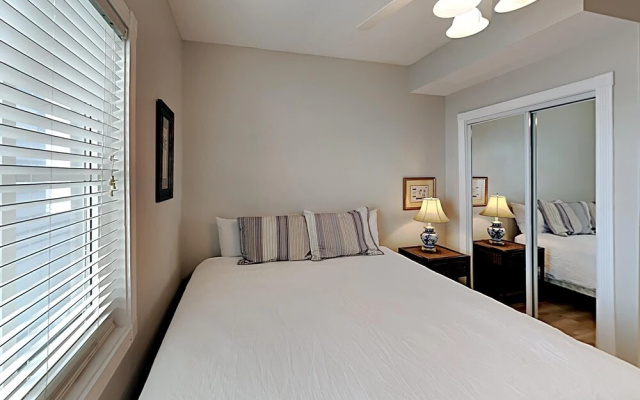 South Harbour #2F by Southern Vacation Rentals