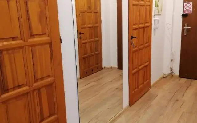 Hostel Tulip - Pokój 7 ze wspólną łazienką i kuchnią